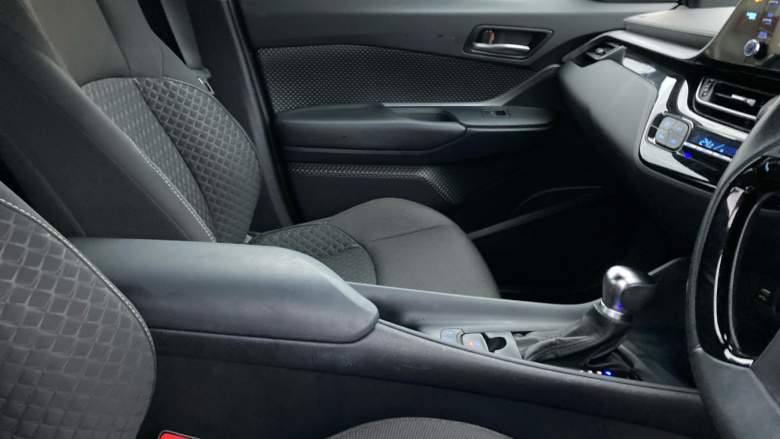 Toyota C-HR 1.8 Hybrid Icon 5dr CVT Hybrid Hatchback